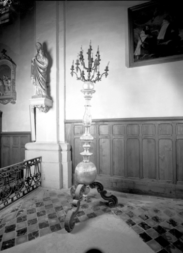 Vue générale d'un chandelier de choeur. © Région Bourgogne-Franche-Comté, Inventaire du patrimoine