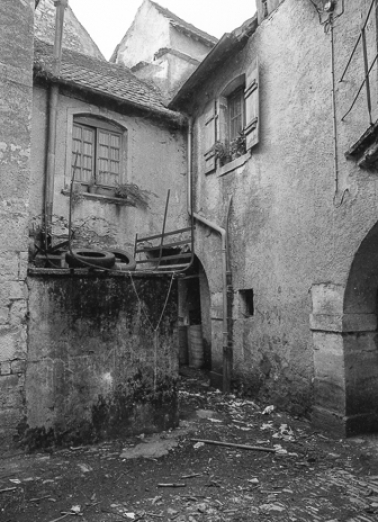 Habitation sur cour. © Région Bourgogne-Franche-Comté, Inventaire du patrimoine