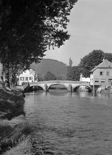 Vue générale depuis la rive gauche. © Région Bourgogne-Franche-Comté, Inventaire du patrimoine