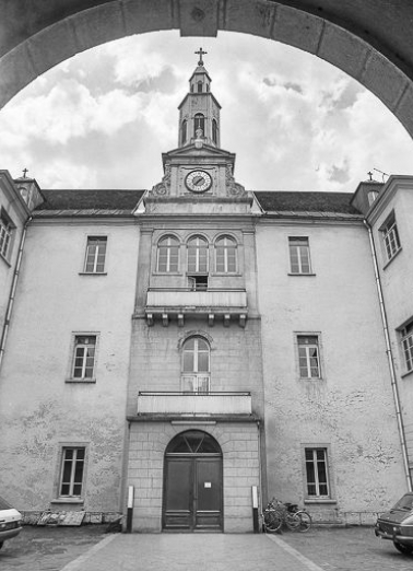 L'entrée, vue de face. © Région Bourgogne-Franche-Comté, Inventaire du patrimoine