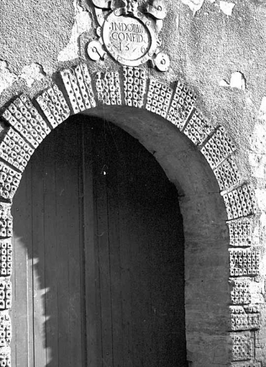 Vue du portail Renaissance en plein cintre. © Région Bourgogne-Franche-Comté, Inventaire du patrimoine