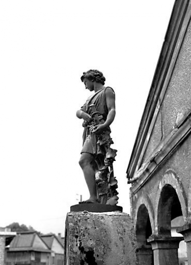 Vue de profil droit. © Région Bourgogne-Franche-Comté, Inventaire du patrimoine