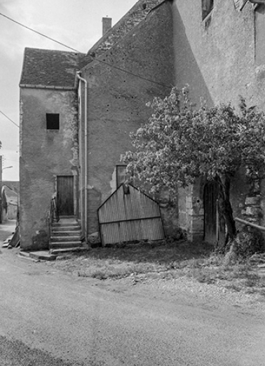 Façade rue des Châteaux, trois quarts gauche. © Région Bourgogne-Franche-Comté, Inventaire du patrimoine