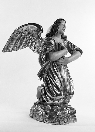 Ange côté gauche. © Région Bourgogne-Franche-Comté, Inventaire du patrimoine