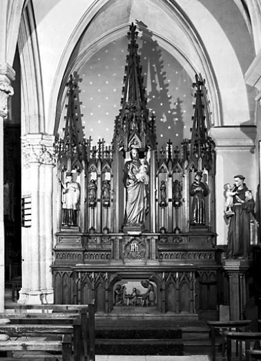 Vue d'ensemble de l'autel-retable latéral droit. © Région Bourgogne-Franche-Comté, Inventaire du patrimoine