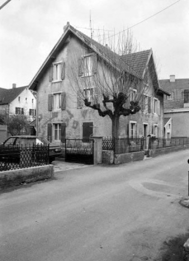 Vue de trois quarts gauche. © Région Bourgogne-Franche-Comté, Inventaire du patrimoine