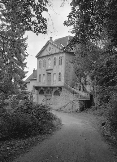 Façade antérieure du bâtiment B. © Région Bourgogne-Franche-Comté, Inventaire du patrimoine