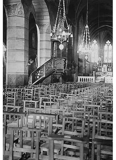 Vue du vaisseau central montrant le décor peint en 1880 et déposé en 1931. © Région Bourgogne-Franche-Comté, Inventaire du patrimoine