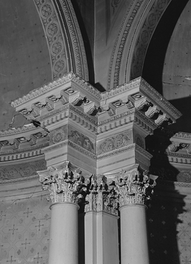 Chapelle II, détail de l'entablement du choeur. © Région Bourgogne-Franche-Comté, Inventaire du patrimoine
