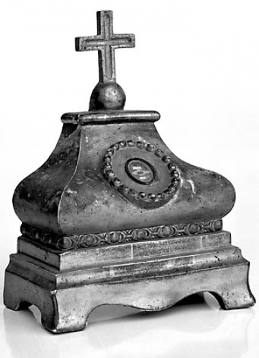 Vue d'ensemble d'un reliquaire. © Région Bourgogne-Franche-Comté, Inventaire du patrimoine