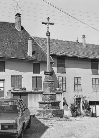 Vue du revers. © Région Bourgogne-Franche-Comté, Inventaire du patrimoine