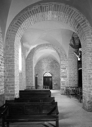 Bas-côté droit. © Région Bourgogne-Franche-Comté, Inventaire du patrimoine Bas-côté droit. © Région Bourgogne-Franche-Comté, Inventaire du patrimoine