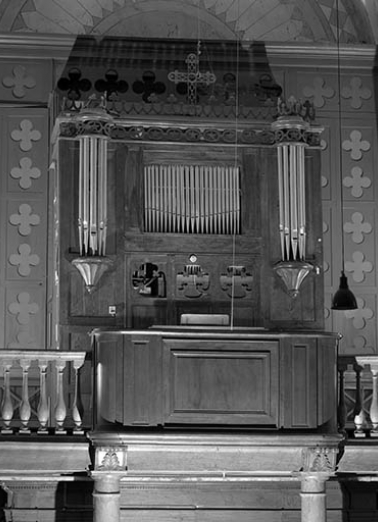 Orgue de choeur, vu de trois quarts gauche. © Région Bourgogne-Franche-Comté, Inventaire du patrimoine
