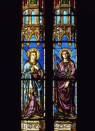 Baie 4 : deux saintes non identifiées et un écu armorié au tympan. © Région Bourgogne-Franche-Comté, Inventaire du patrimoine