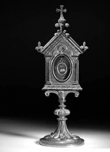 Vue d'un reliquaire d'une série de 3. © Région Bourgogne-Franche-Comté, Inventaire du patrimoine