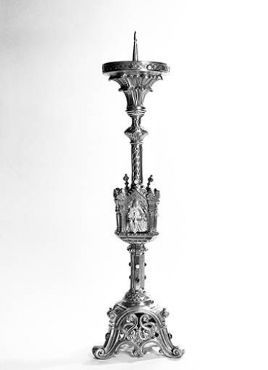 Vue d'un chandelier de face. © Région Bourgogne-Franche-Comté, Inventaire du patrimoine