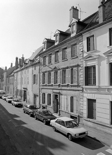 Façade antérieure : de trois quarts droit. © Région Bourgogne-Franche-Comté, Inventaire du patrimoine