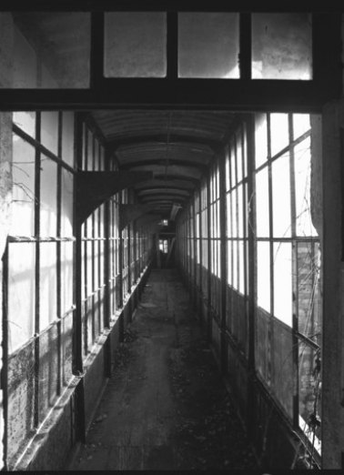 Intérieur de la passerelle en 1989. © Région Bourgogne-Franche-Comté, Inventaire du patrimoine