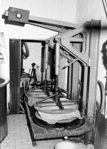 Presses à contrepoids. © Région Bourgogne-Franche-Comté, Inventaire du patrimoine