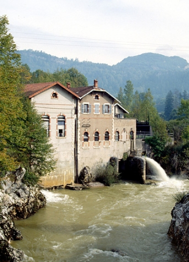 Façade sur la Bienne, par temps de crue. © Région Bourgogne-Franche-Comté, Inventaire du patrimoine