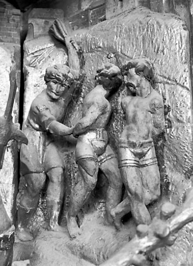 La Montée au Calvaire, détail : les deux larrons fouettés par un garde. © Région Bourgogne-Franche-Comté, Inventaire du patrimoine