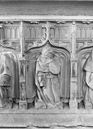 Détail : face nord, 3ème pleurant (en partant de la gauche). © Région Bourgogne-Franche-Comté, Inventaire du patrimoine