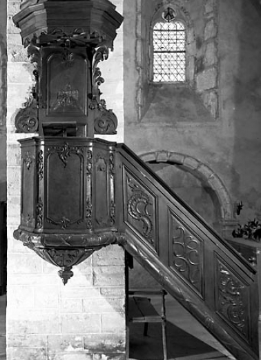 Chaire à prêcher. © Région Bourgogne-Franche-Comté, Inventaire du patrimoine