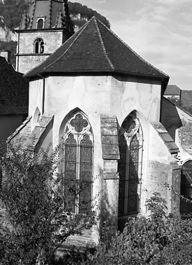 Eglise abbatiale, vue extérieure de l'abside. © Région Bourgogne-Franche-Comté, Inventaire du patrimoine