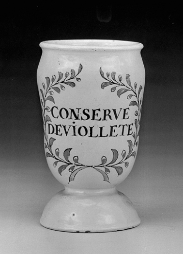 Vue d'un albarello. © Région Bourgogne-Franche-Comté, Inventaire du patrimoine