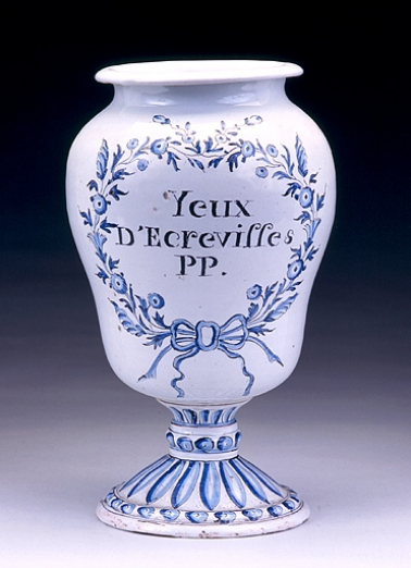 Vue d'un pot à thériaque. © Région Bourgogne-Franche-Comté, Inventaire du patrimoine