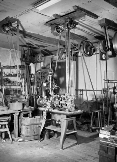 Tour automatique suisse. © Région Bourgogne-Franche-Comté, Inventaire du patrimoine Tour automatique suisse. © Région Bourgogne-Franche-Comté, Inventaire du patrimoine