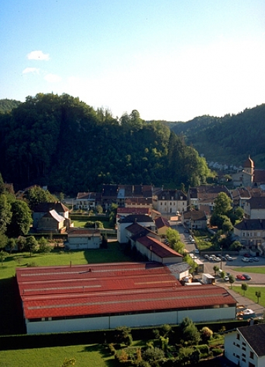 Vue d'ensemble plongeante depuis le nord. © Région Bourgogne-Franche-Comté, Inventaire du patrimoine