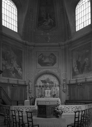 Vue de l'intérieur de la chapelle depuis l'entrée, de face. © Région Bourgogne-Franche-Comté, Inventaire du patrimoine