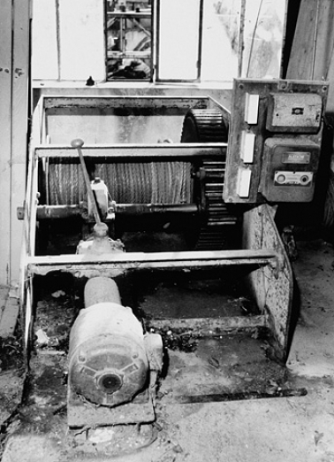 Moteur, boîte de vitesse et tambour. © Région Bourgogne-Franche-Comté, Inventaire du patrimoine