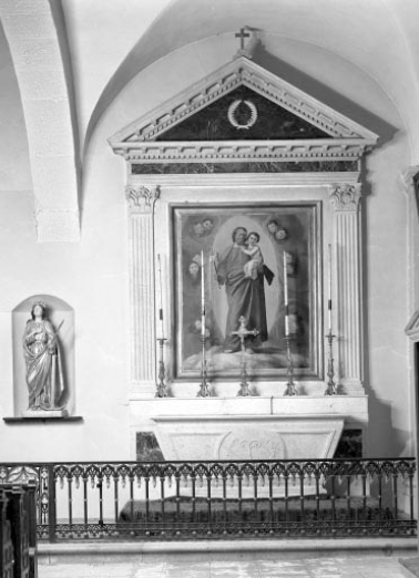 L'autel latéral sud, autel de saint Joseph, vue d'ensemble. © Région Bourgogne-Franche-Comté, Inventaire du patrimoine