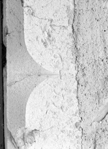 Détail du linteau de la porte de l'étable. © Région Bourgogne-Franche-Comté, Inventaire du patrimoine