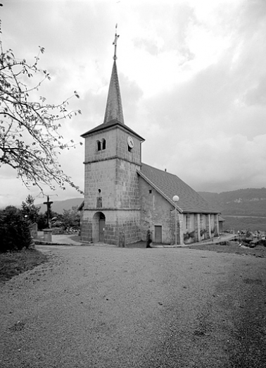 Façade antérieure et face droite. © Région Bourgogne-Franche-Comté, Inventaire du patrimoine