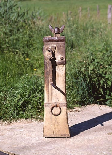 Cric de carrière vu de face. © Région Bourgogne-Franche-Comté, Inventaire du patrimoine