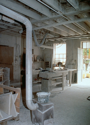 Intérieur de l'atelier des marbriers (F4). © Région Bourgogne-Franche-Comté, Inventaire du patrimoine