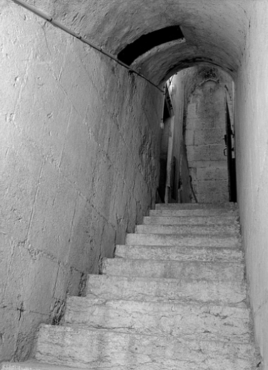 Escalier intra-muros. © Région Bourgogne-Franche-Comté, Inventaire du patrimoine