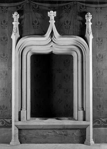 Lavabo de l'abside. © Région Bourgogne-Franche-Comté, Inventaire du patrimoine