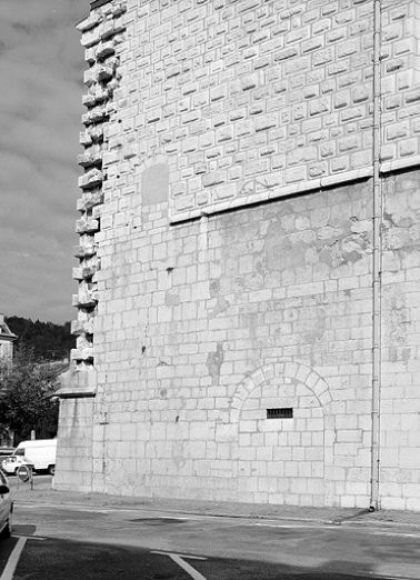 Détail des travées occidentales du flanc sud de l'église. © Région Bourgogne-Franche-Comté, Inventaire du patrimoine