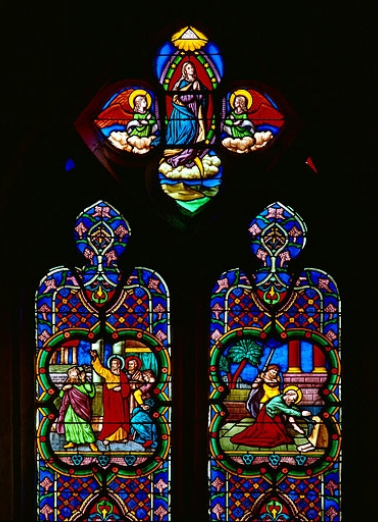 Partie supérieure de la baie 2 : saint Paul prêchant et Martyre de saint Paul. © Région Bourgogne-Franche-Comté, Inventaire du patrimoine Partie supérieure de la baie 2 : saint Paul prêchant et Martyre de saint Paul. © Région Bourgogne-Franche-Comté, Inventaire du patrimoine