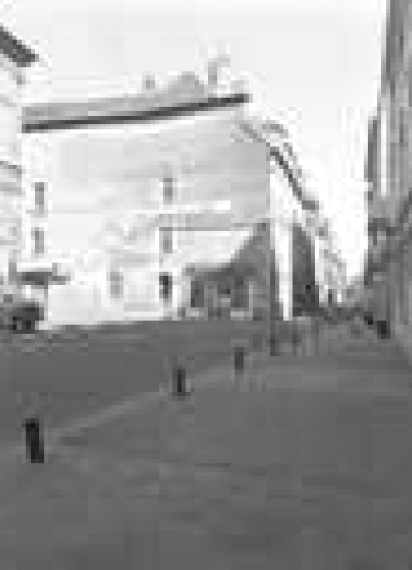 Hôtel et immeuble : vue d'ensemble de trois quarts gauche. © Région Bourgogne-Franche-Comté, Inventaire du patrimoine