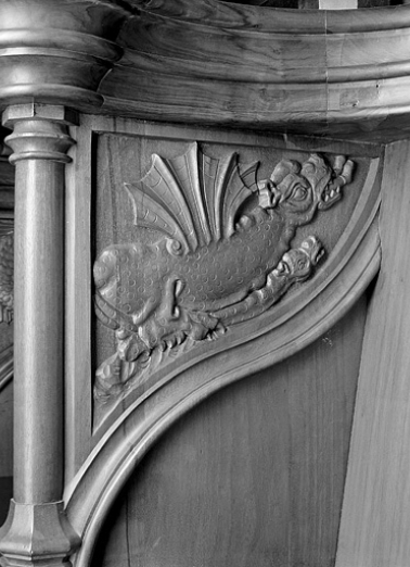 Parclose à gauche de la septième stalle haute. © Région Bourgogne-Franche-Comté, Inventaire du patrimoine