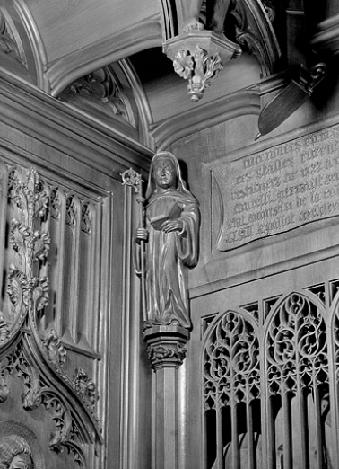 La première statuette interdorsale. © Région Bourgogne-Franche-Comté, Inventaire du patrimoine