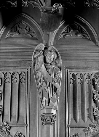 La onzième statuette interdorsale. © Région Bourgogne-Franche-Comté, Inventaire du patrimoine