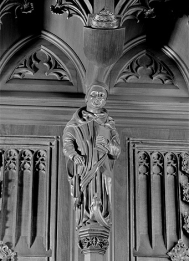 La seizième statuette interdorsale. © Région Bourgogne-Franche-Comté, Inventaire du patrimoine