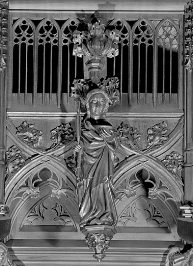 Vue de la treizième statuette du dais : sainte Lucie ou sainte Agathe. © Région Bourgogne-Franche-Comté, Inventaire du patrimoine