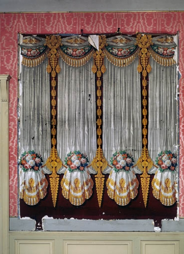 Logis principal : détail d'un papier peint du premier étage. © Région Bourgogne-Franche-Comté, Inventaire du patrimoine